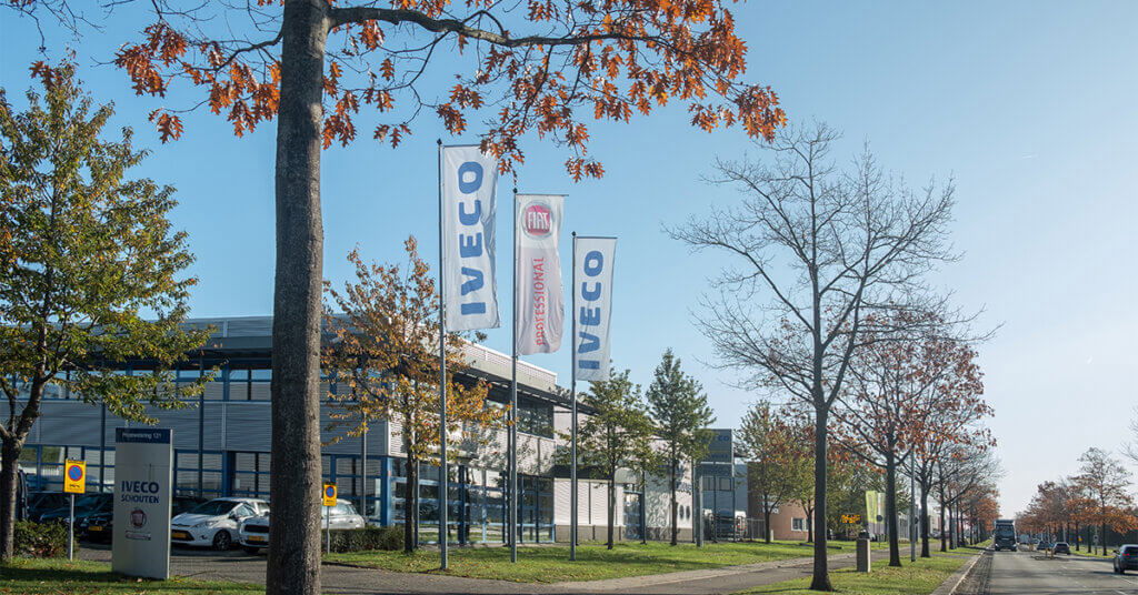 Saled plaatst nieuwe led verlichting bij Iveco Schouten