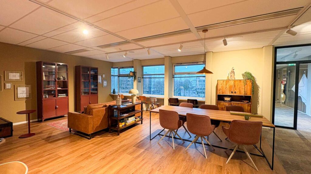 Junis hoofdkantoor Railspots ledverlichting van Saled