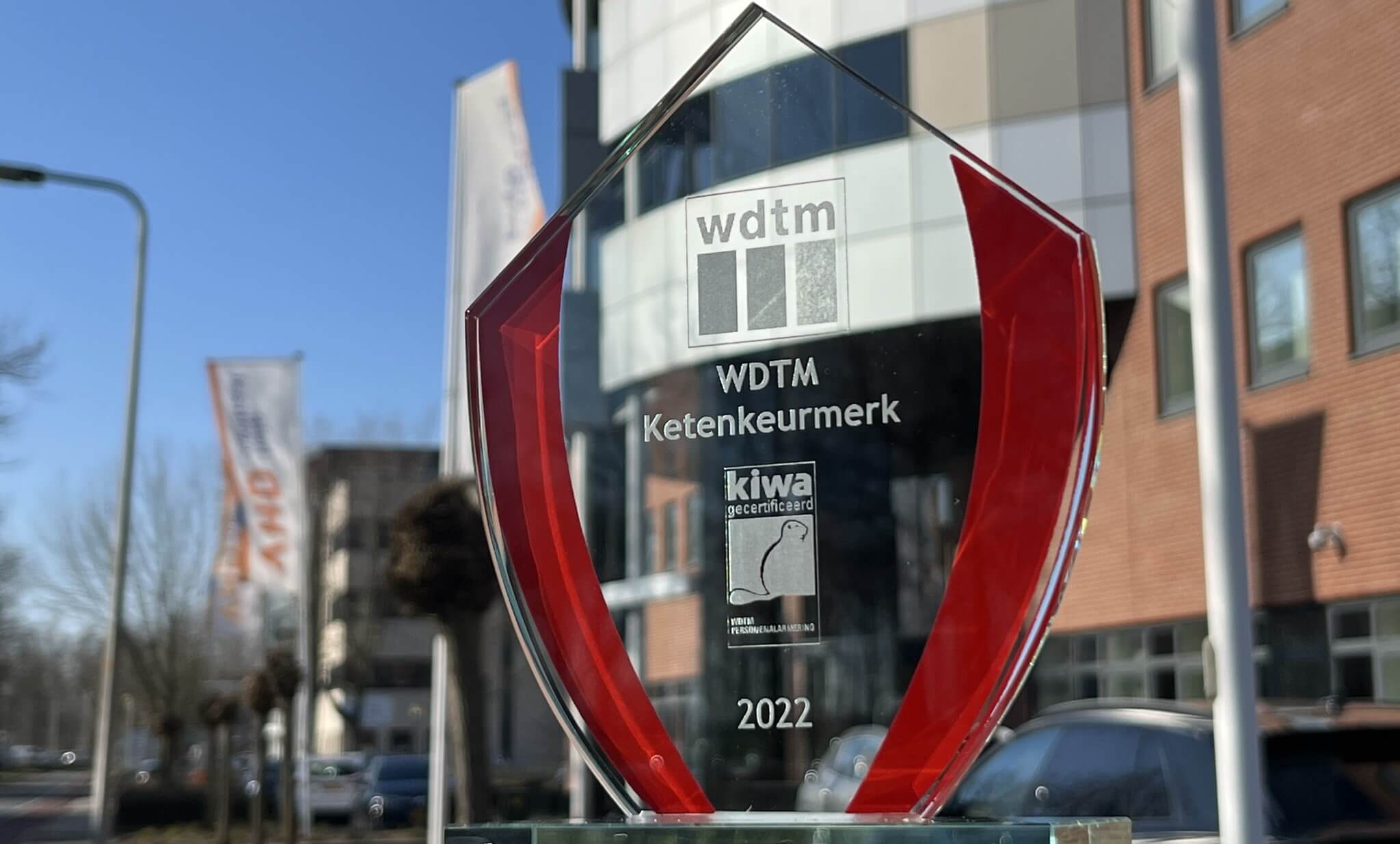 Een WDTM award uit 2022, voor het gebouw van VHD.